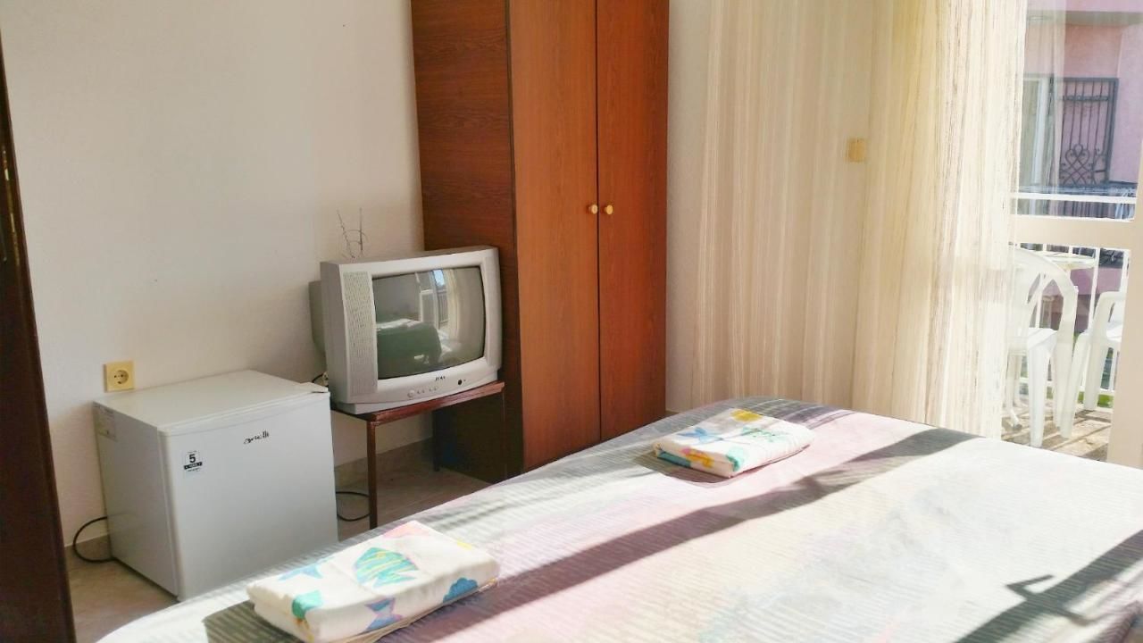 Гостевой дом Apartements MIRI Улцинь-18